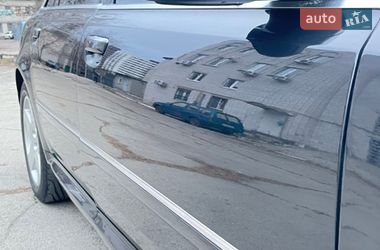 Седан Audi A8 2004 в Днепре