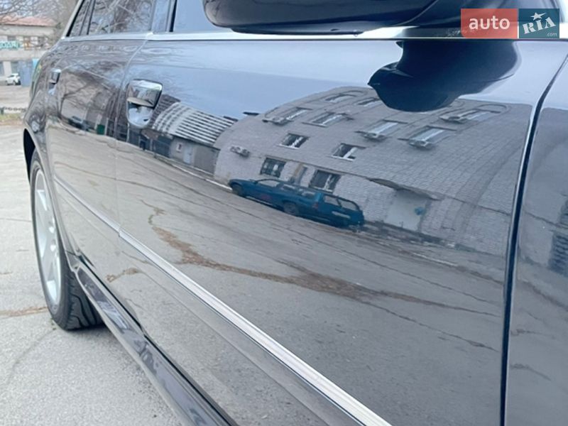Седан Audi A8 2004 в Днепре
