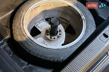 Седан Audi A8 2004 в Днепре