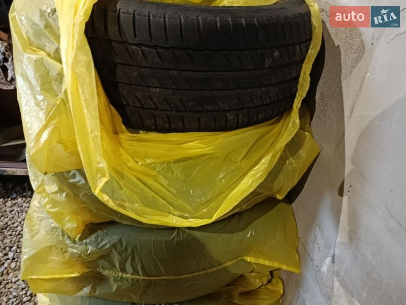 Седан Audi A8 1995 в Харькове