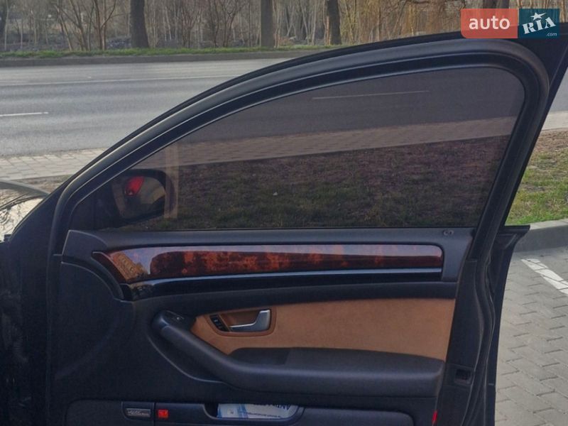 Седан Audi A8 2004 в Луцке
