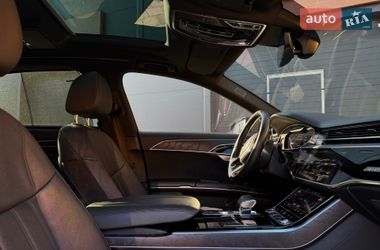 Седан Audi A8 2021 в Киеве