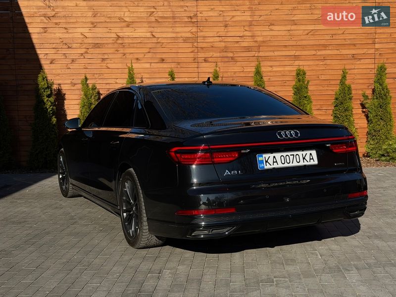 Седан Audi A8 2021 в Киеве