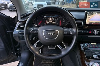 Седан Audi A8 2017 в Харкові