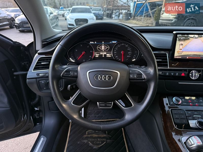 Седан Audi A8 2017 в Харкові