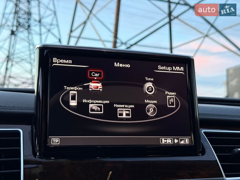 Седан Audi A8 2017 в Харкові