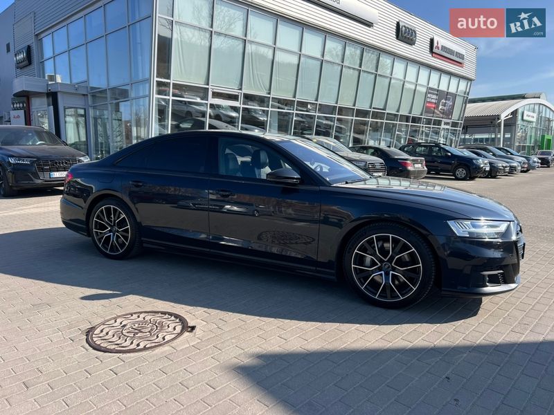 Седан Audi A8 2019 в Полтаве