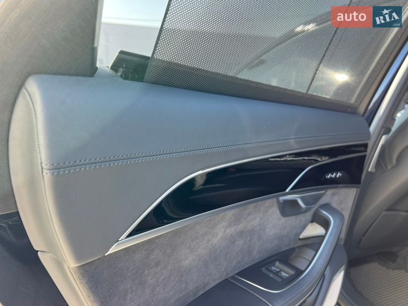 Седан Audi A8 2019 в Полтаве