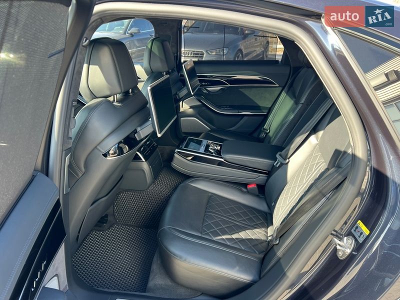 Седан Audi A8 2019 в Полтаве
