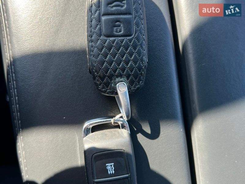 Седан Audi A8 2019 в Полтаве
