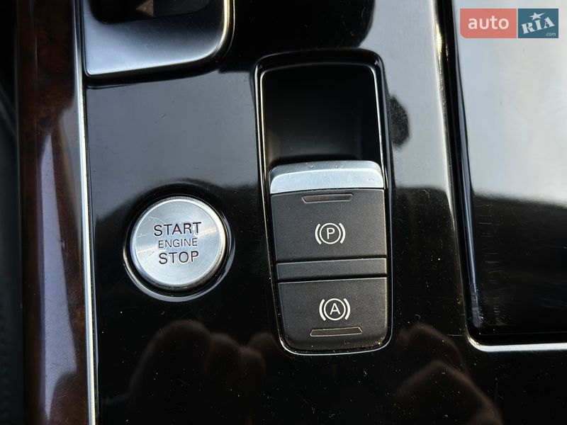 Седан Audi A8 2015 в Стрию фото 39 Седан Audi A8 2015 в Стрию