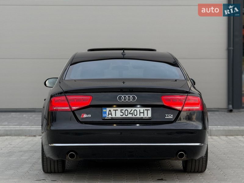 Седан Audi A8 2011 в Ивано-Франковске