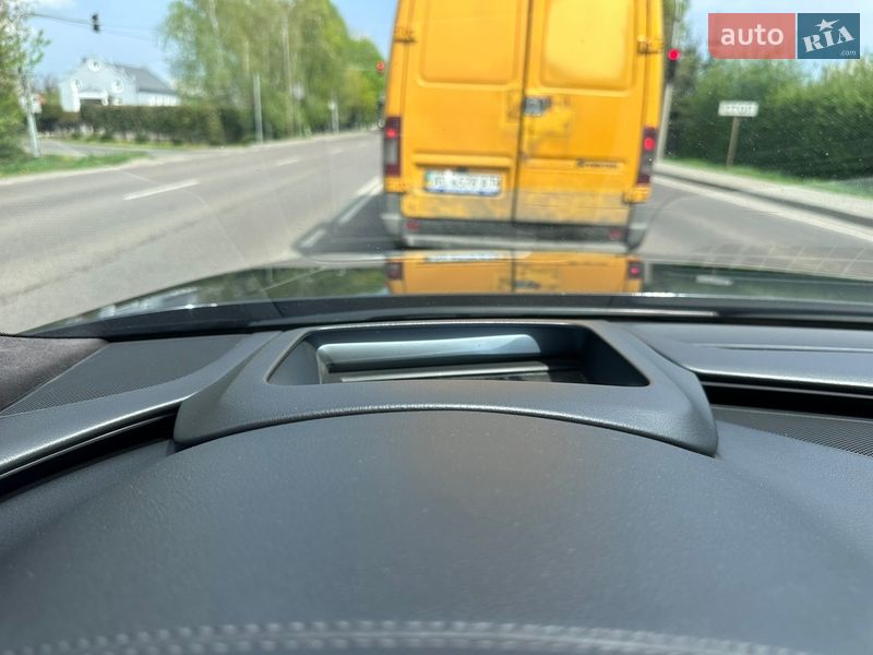 Седан Audi A8 2015 в Луцьку