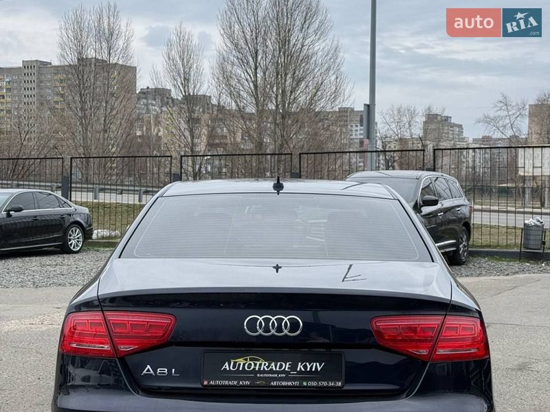 Седан Audi A8 2013 в Киеве