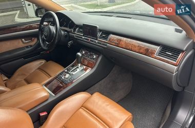 Седан Audi A8 2005 в Львове