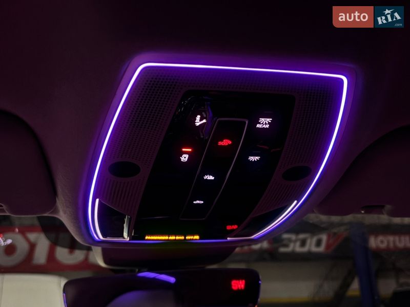 Седан Audi A8 2020 в Виннице