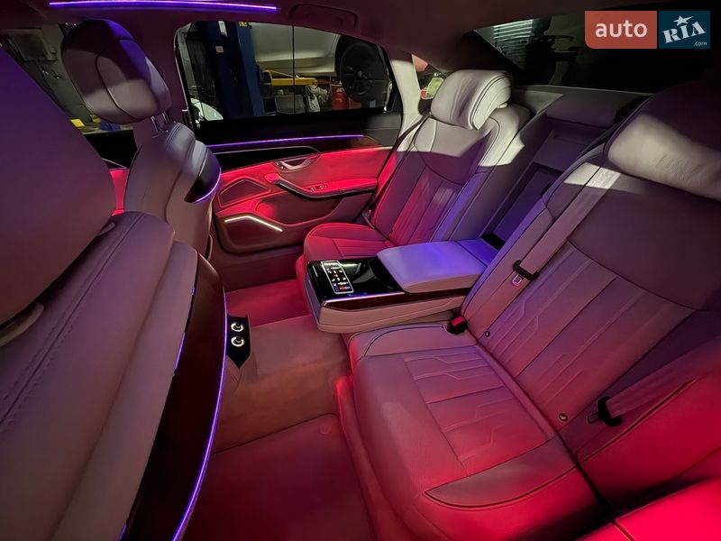Седан Audi A8 2020 в Виннице