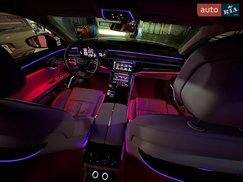 Седан Audi A8 2020 в Виннице