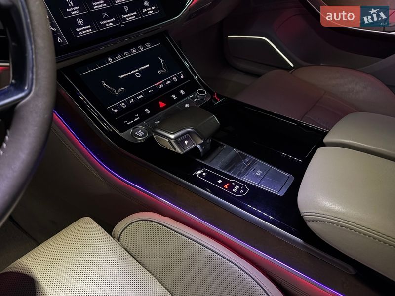 Седан Audi A8 2020 в Виннице