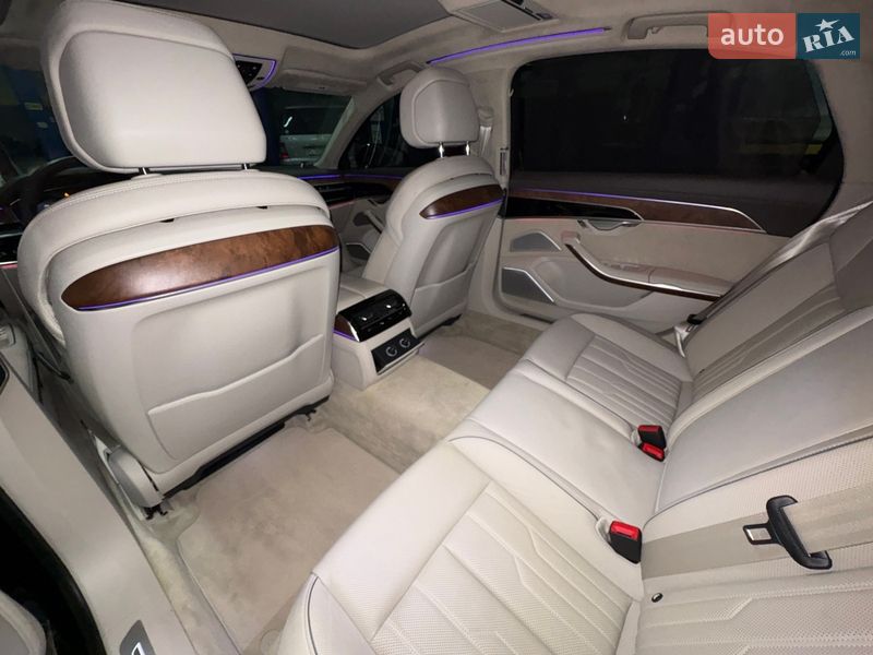 Седан Audi A8 2020 в Виннице