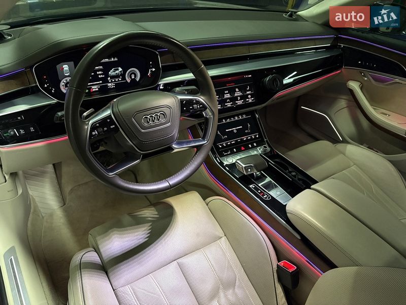 Седан Audi A8 2020 в Виннице