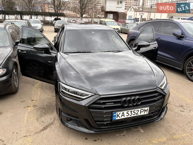 Седан Audi A8 2020 в Виннице