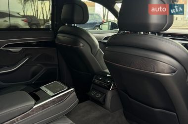 Седан Audi A8 2021 в Виннице