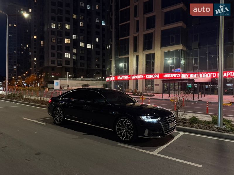 Седан Audi A8 2020 в Киеве