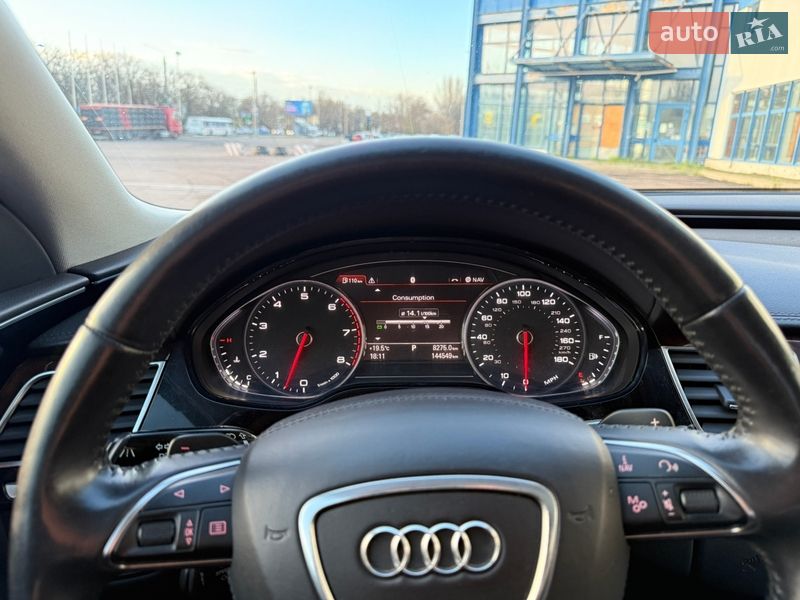 Седан Audi A8 2014 в Николаеве