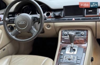 Седан Audi A8 2005 в Днепре