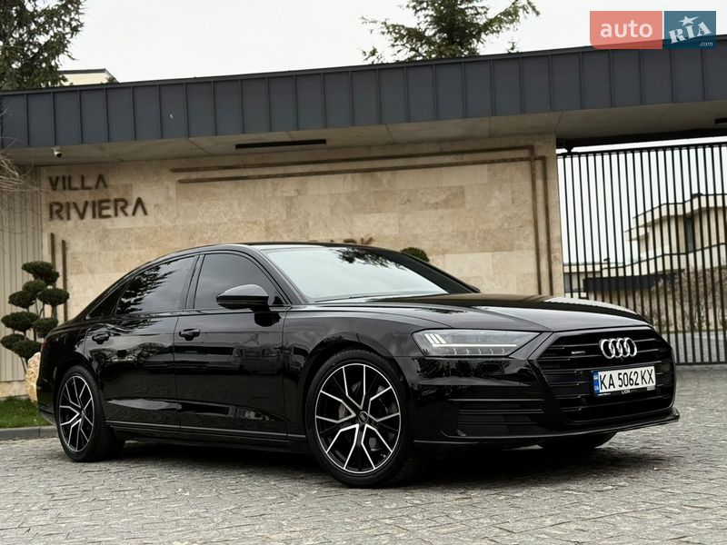 Седан Audi A8 2021 в Львове