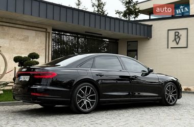 Седан Audi A8 2021 в Львове