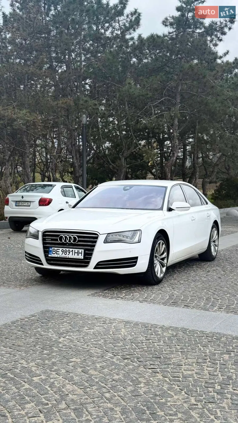 2012 Audi A8 - фото 1