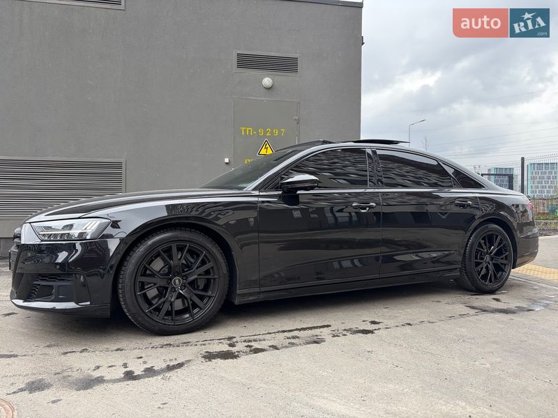 Седан Audi A8 2020 в Києві