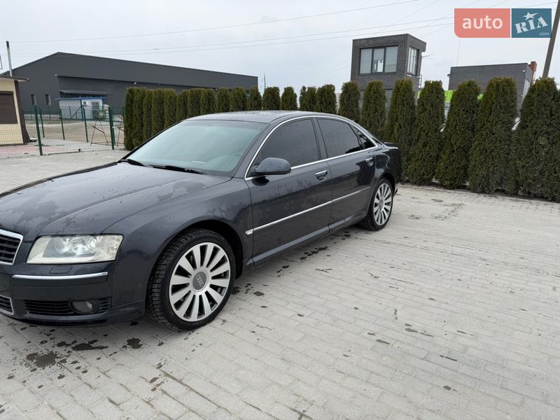 Седан Audi A8 2004 в Львові