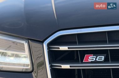 Седан Audi A8 2014 в Ровно