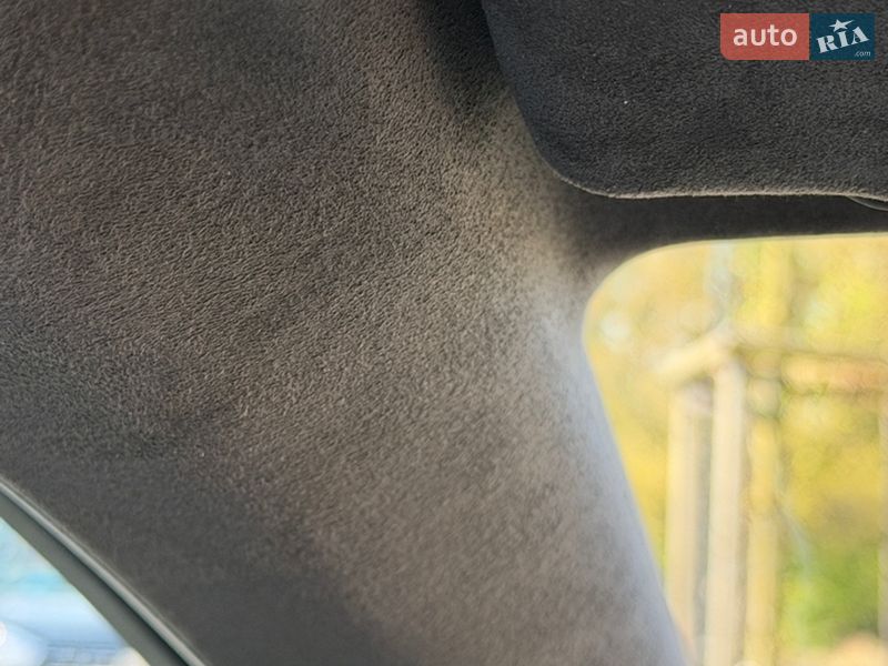 Седан Audi A8 2014 в Ровно