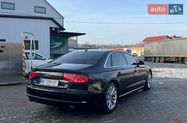 Седан Audi A8 2013 в Костополе