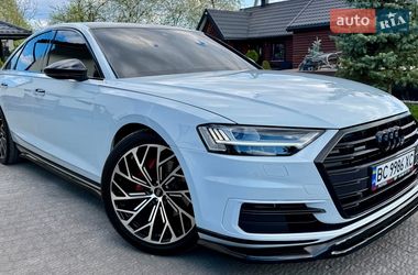 Седан Audi A8 2018 в Львове