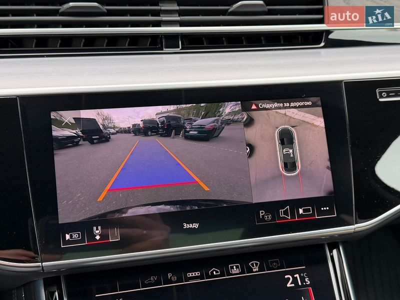 Седан Audi A8 2022 в Киеве