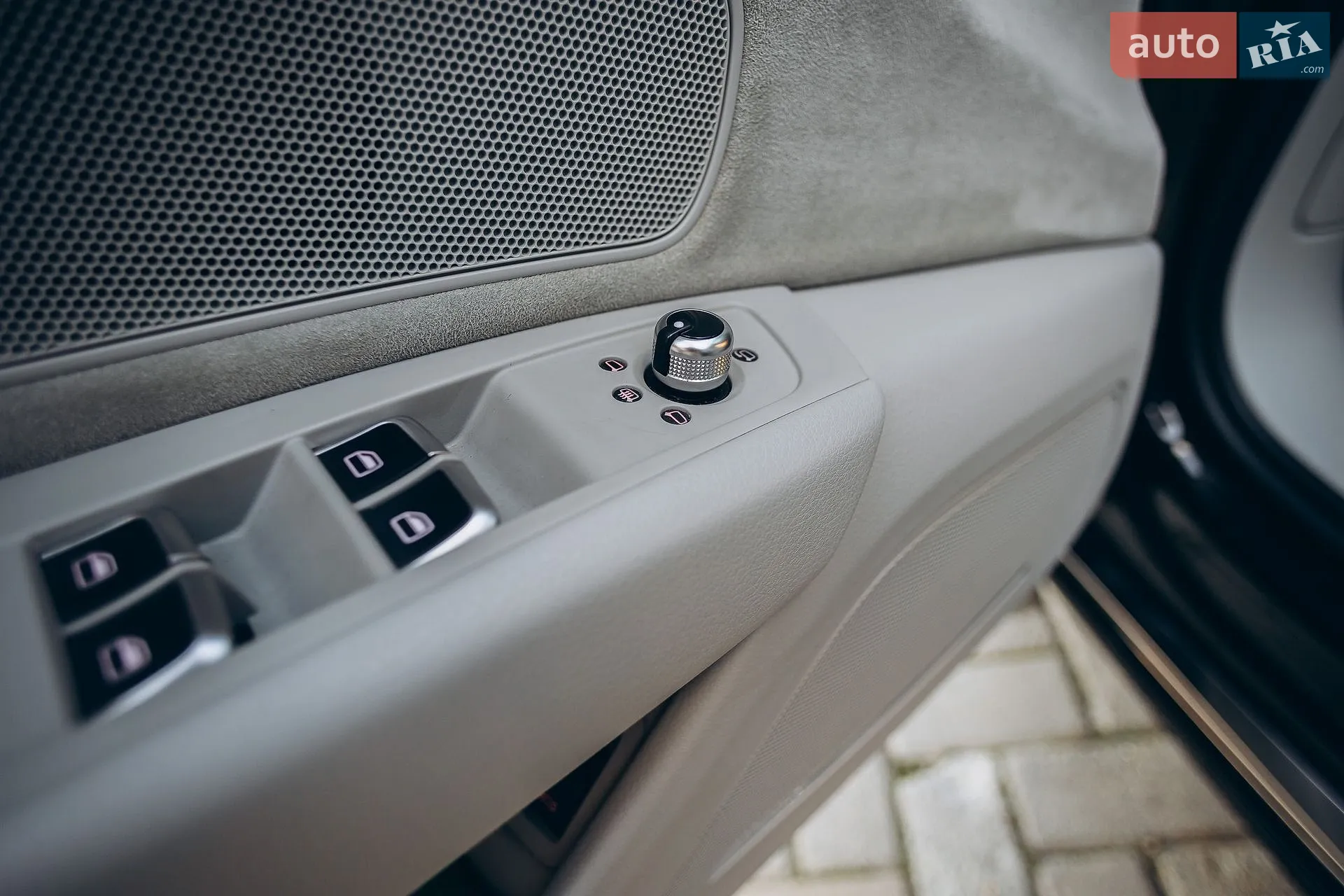2011 Audi A8 - мініатюра 4