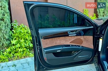 Седан Audi A8 2014 в Черновцах