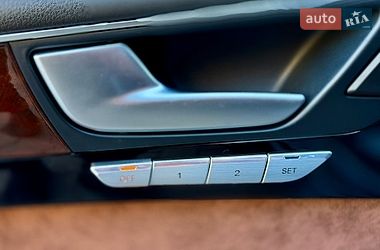 Седан Audi A8 2014 в Черновцах
