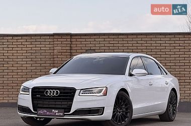Седан Audi A8 2016 в Кривом Роге