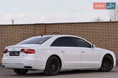 Седан Audi A8 2016 в Кривом Роге