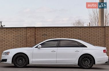 Седан Audi A8 2016 в Кривом Роге