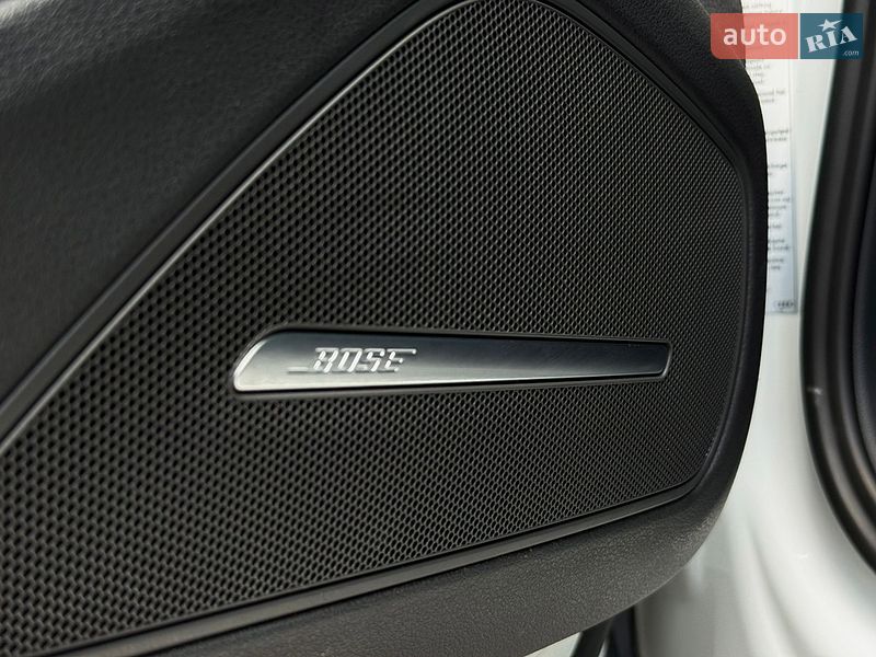Седан Audi A8 2016 в Кривом Роге