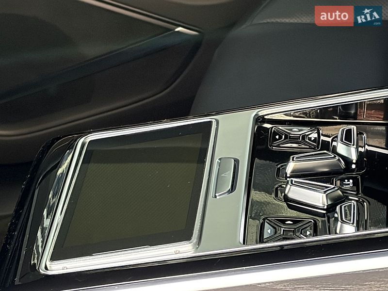 Седан Audi A8 2020 в Києві
