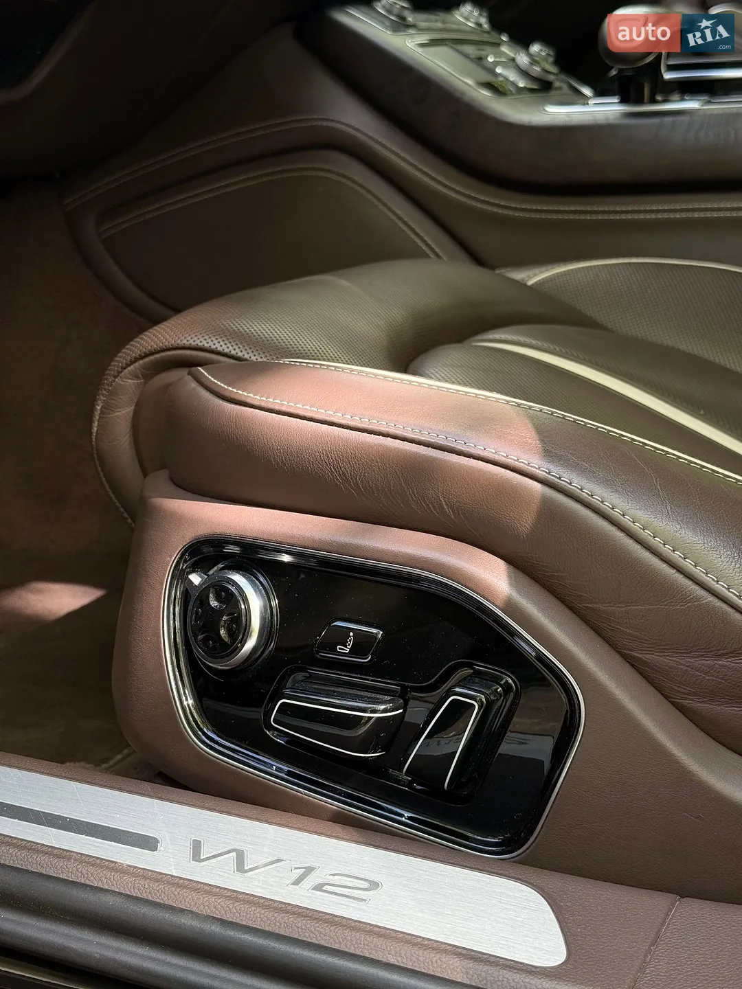 2012 Audi A8 - мініатюра 5