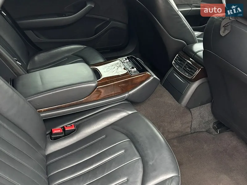 Audi A8 2017 VIN WAUZZZ4H4HN012357 фото оголошення 8 з 48